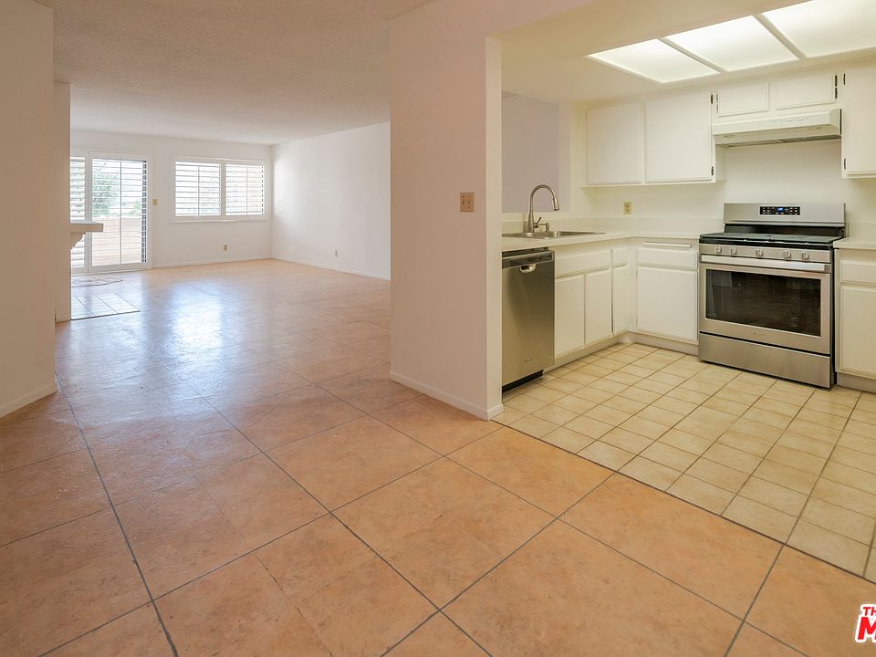1st image of 2143 Montrose Ave Unit 210