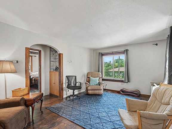 4th image of 14525 Lakeshore Dr