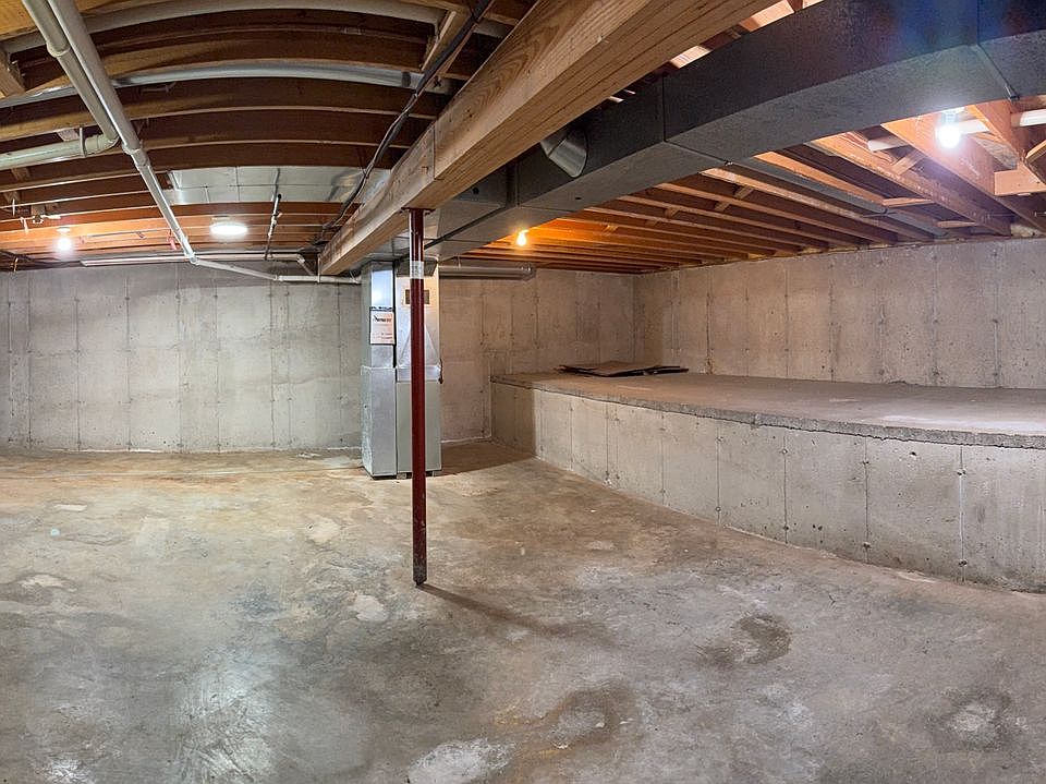 Building Photo 5
