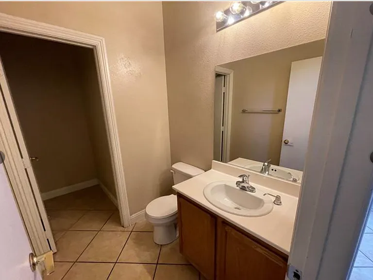 5947 Silver Trace Ct — Photo 15