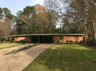 3928 Berkley Dr, Jackson, MS 39211