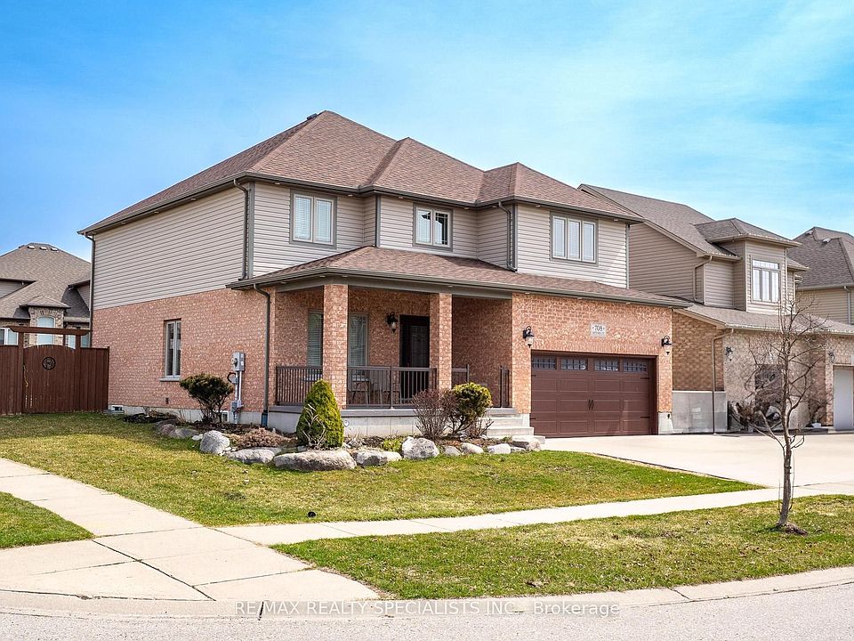 1st image of 708 Spitfire St