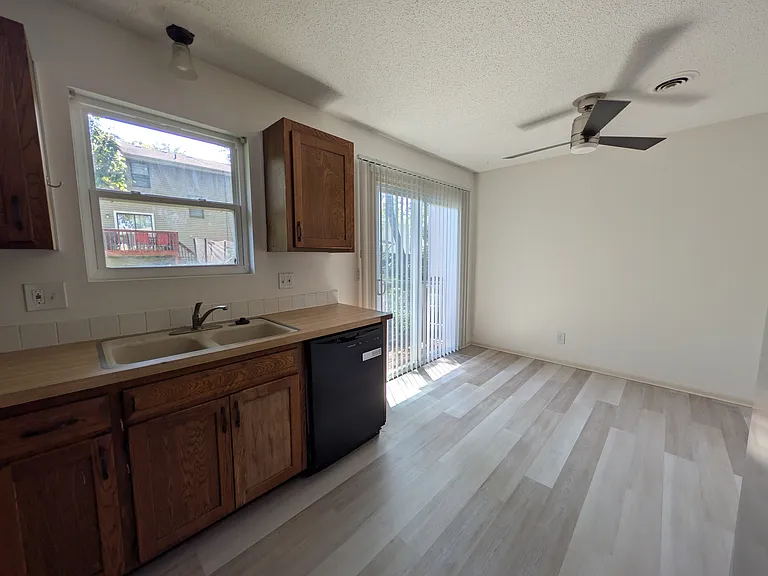 9509 W 86th St — Photo 15