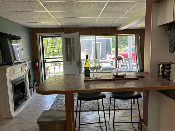 154 Central Ave, Fredonia, NY