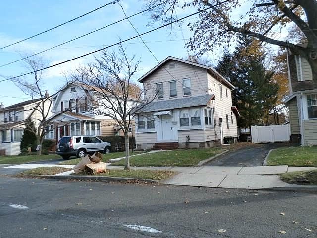 1st image of 86 Brookdale Ave