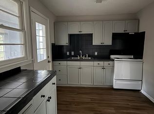 3046 Bessent Rd, Jacksonville, FL 32218