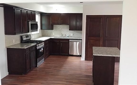 2nd image of 541 Highland Dr