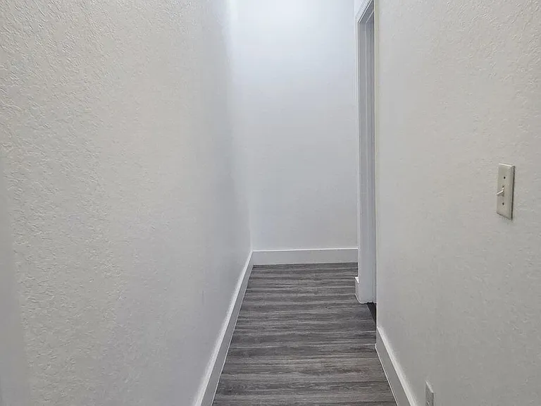 8320 Lagos De Campo Blvd — Photo 11