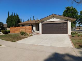 2813 Ridgewood St, Santa Ana, CA 92705