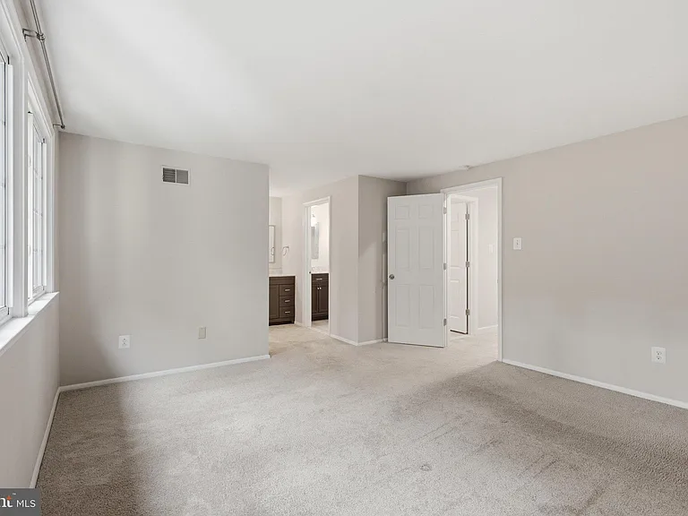 11712 Mossy Creek Ln — Photo 23