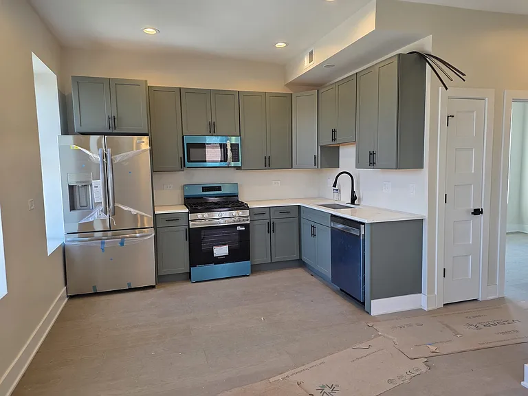 3216 S Morgan St #2F — Photo 4