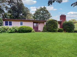 3 Doolings Path, East Setauket, NY 11733