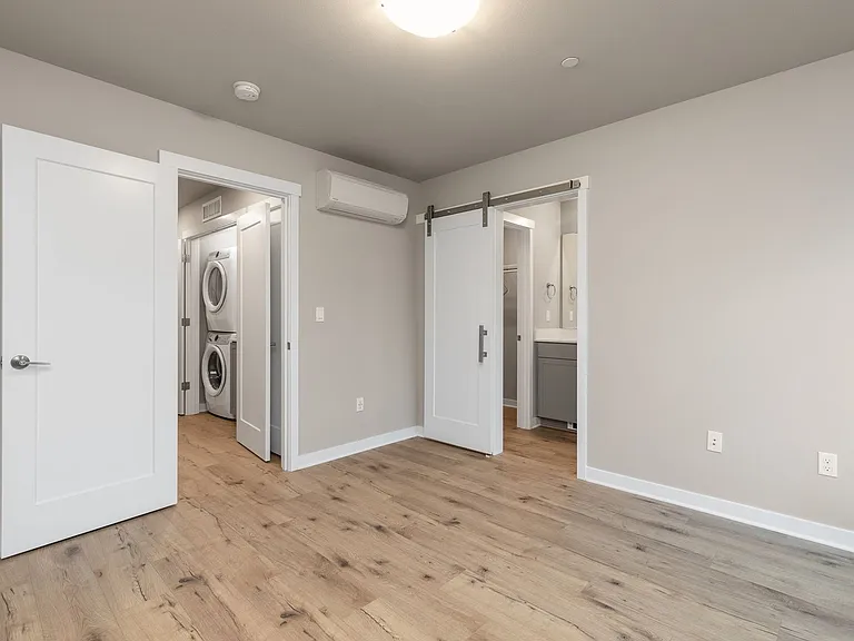 15423 Admiralty Way #B7 — Photo 23