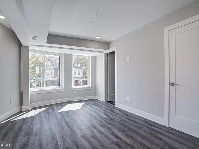 540 S 52nd St #2 — Photo 17
