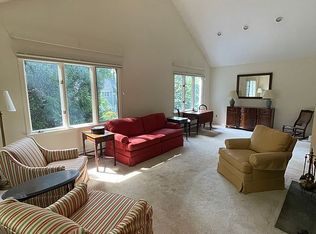 51 Peach Ct, Goldens Bridge, NY 10526