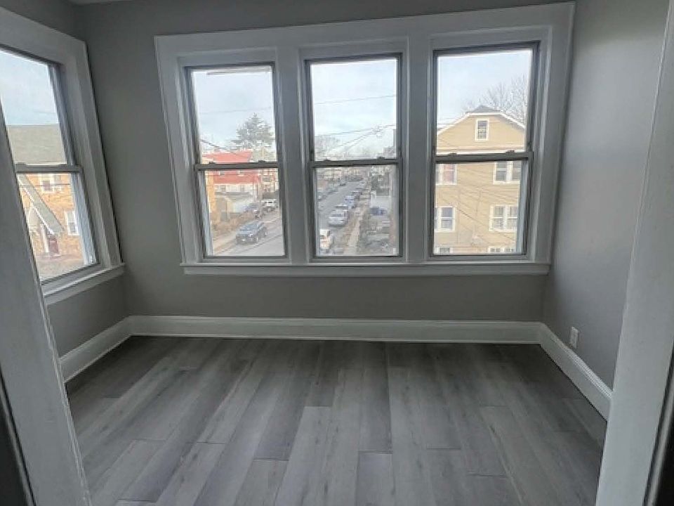1st image of 161 Carolina Ave Floor 2