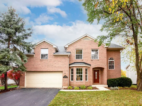 2112 Colonial St, Aurora, IL 60503