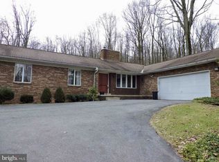 314 Spring Hill Ln, Lebanon, PA 17042