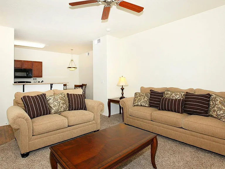 Raintree Apartments — Photo 11