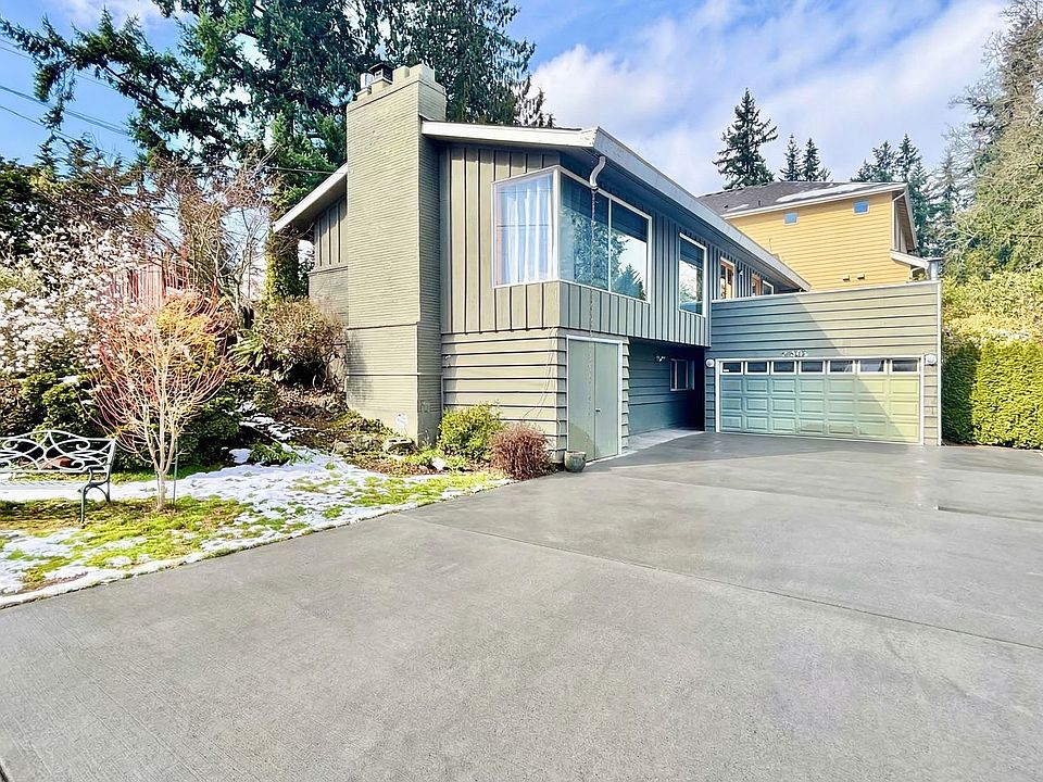 1st image of 2304 100th Ave NE