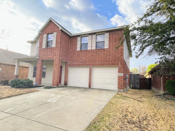 9209 Warren Dr