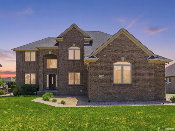 16348 Via Montella, Macomb, MI 48042