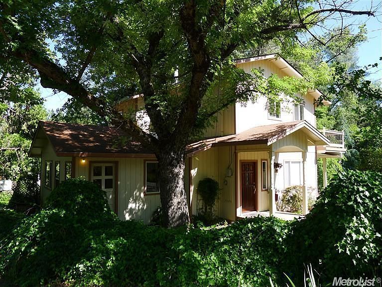 1st image of 1851 Goldman Ln