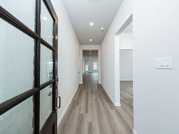 4th image of 3020 Bristlegrass St