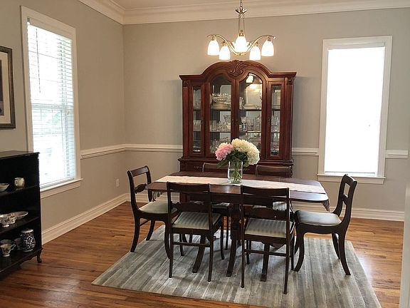 3rd image of 3157 Baringer Hill Dr