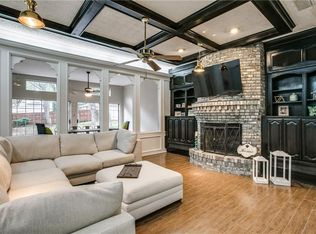 921 Beverly Ct, Lewisville, TX 75067