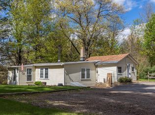 15 S Shore Rd, Westminster, MA 01473