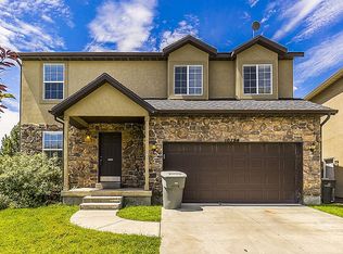 10784 Pine Shadow Rd, South Jordan, UT 84095