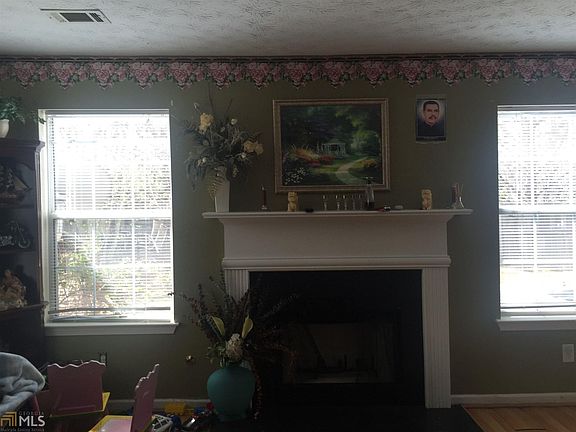 3rd image of 540 Sydney Crest Ln