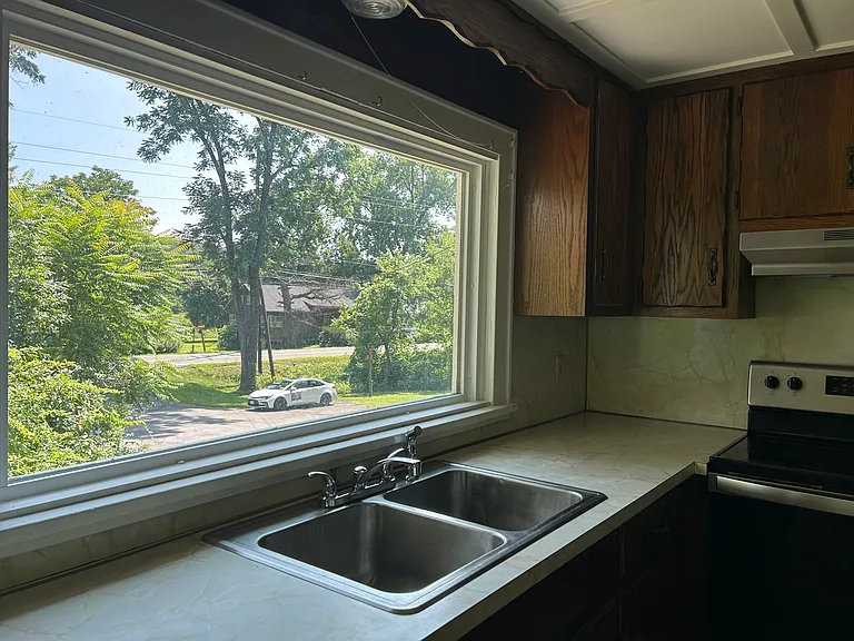 115 Creek Locks Rd #1 — Photo 2