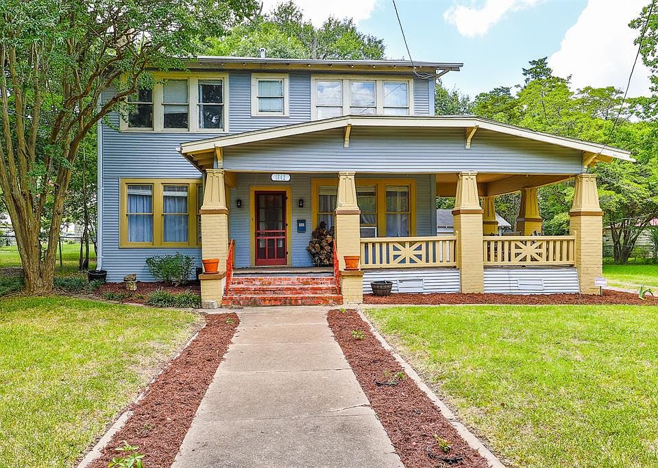 1542 W 4th Ave, Corsicana, TX 75110 | Zillow