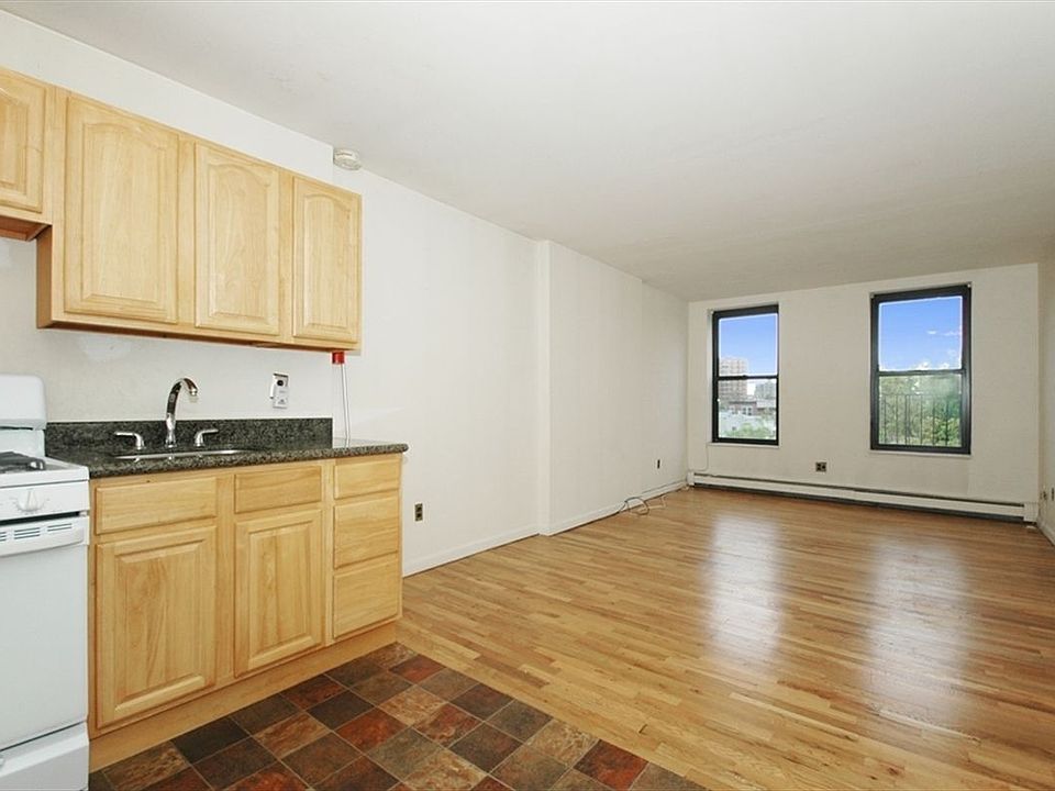 1st image of 181 12th St APT 3F