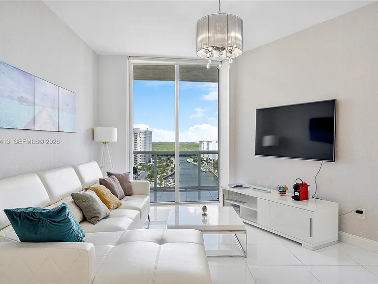 15811 Collins Ave #1205-fl 331 — Photo 11