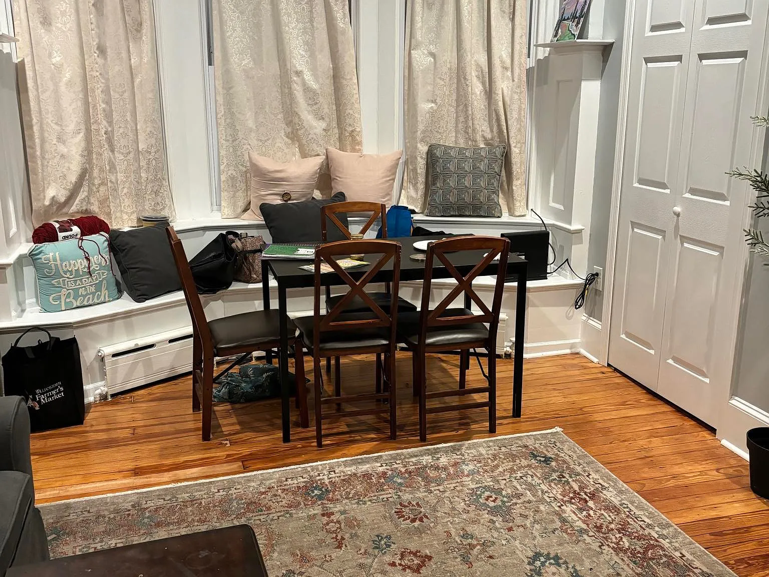 4 bed, 110 sqft, $695 — Photo 2