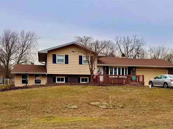 51832 Cheryl Dr, Granger, IN 46530
