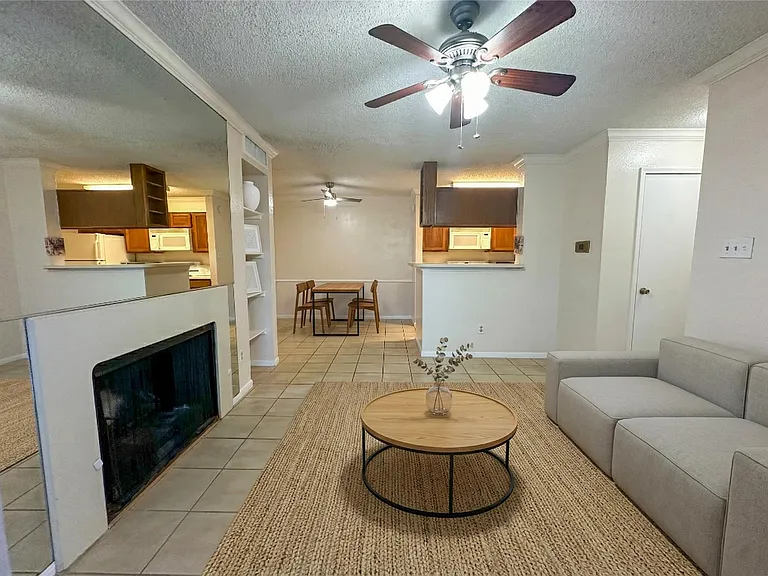 2121 Hepburn St #1110 — Photo 1