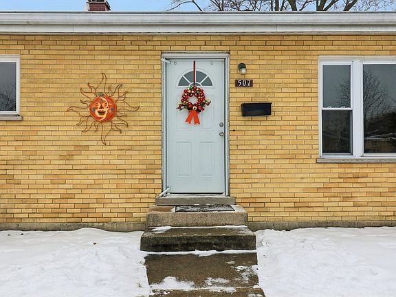 3rd image of 502 E Washington St