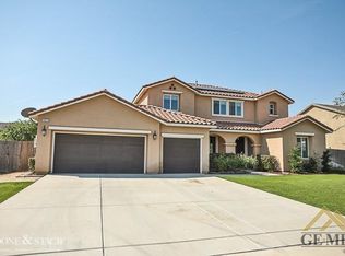 15637 Montalone Pl, Bakersfield, CA