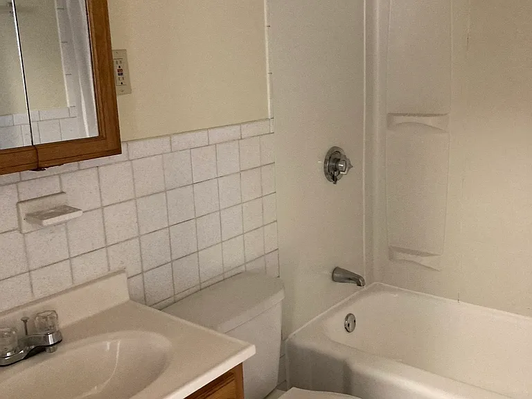 1751 Washington St #15 — Photo 9