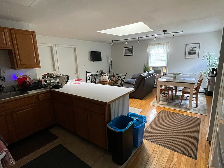 92 Edwards St #9 — Photo 4
