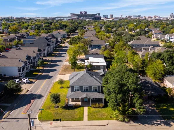 915 Fairview Ave, College Station, TX 77840