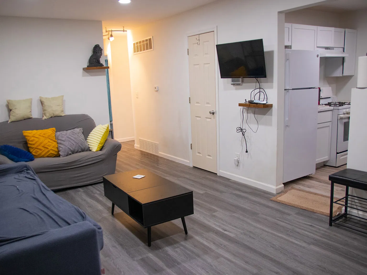 3 bed, 912 sqft, $1,500 — Photo 4
