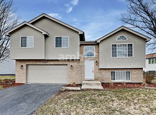 16610 W Seneca Dr, Lockport, IL 60441