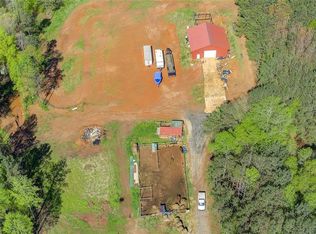 537 Craven Rd, Roopville, GA 30170