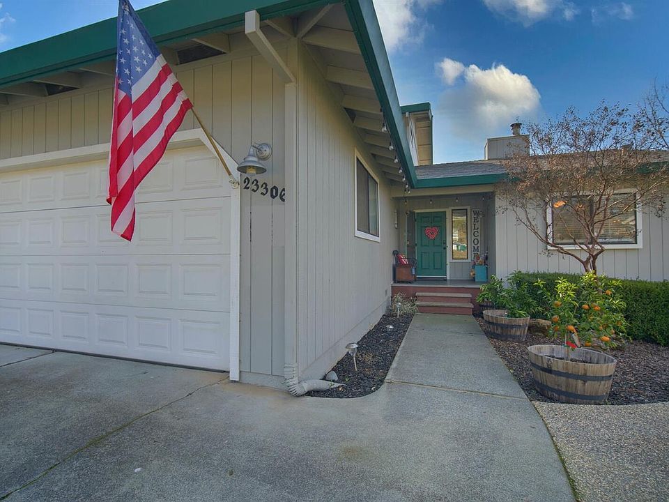 1st image of 23306 Lone Pine Dr