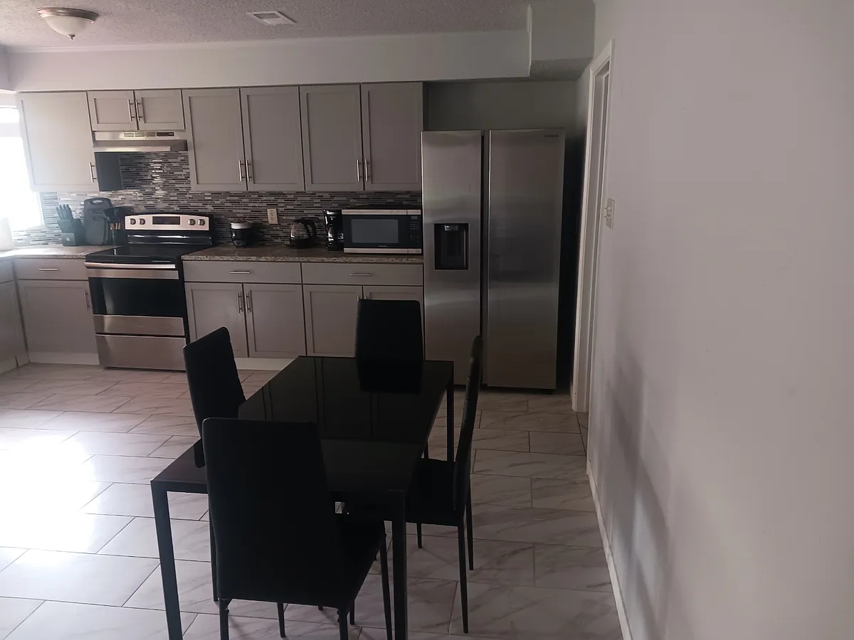Building Photo - 1814 Mill Pond Cir #7